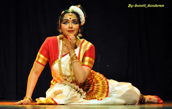 Mohiniattam....Dance Drama....Extra Ordinary... By Gopika Varma