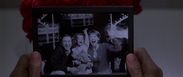 American.Beauty.1999.BluRay.1080p.DTS.x264-CHD_2012-4-3 上午2.50.59