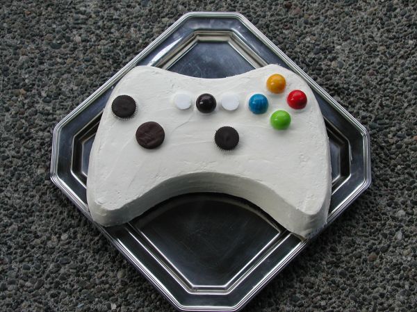 xbox 360 birthday cake