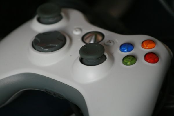 Canon EF 70-200 mm F/4 L USM - Xbox 360 Wired Controller