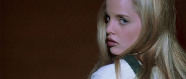 American.Beauty.1999.BluRay.1080p.DTS.x264-CHD_2012-4-3 上午2.00.32