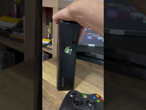 Rotating Xbox 360 With A Disc Inside
