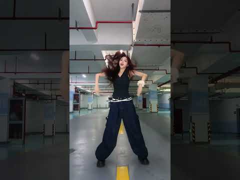 ICONIC BY MISTAKE - ILLIT, KATSEYE, LE SSERAFIM | Dance cover #akainote