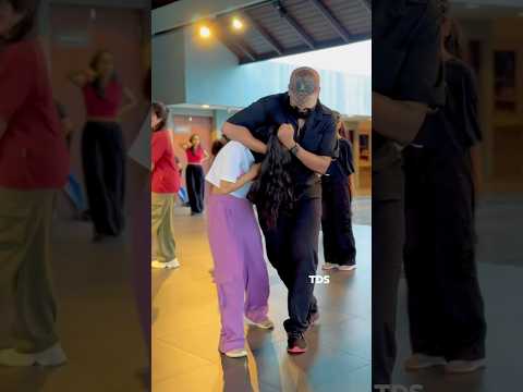 අපේ සර් එක්ක පාට කොකාකෝලා නැටුවා🥰DC-Teev #teevofficial #ytshort #dance #teevdanceschool